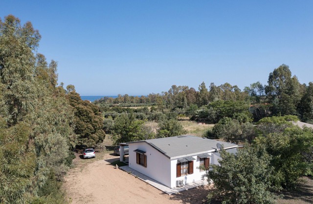 Holiday Home 'Foxi Lioni' with Private Terrace, Private Garden and Air Conditioning