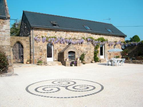 Holiday Home Gîte Triskell by Interhome