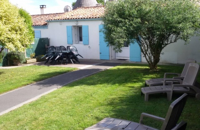 Holiday Home 'Gite Du Moulin De La Croix' with Private Terrace and Wi-Fi