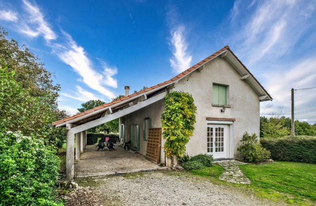 Holiday Home 'Gîte La Faurie' with Private Terrace and Private Garden