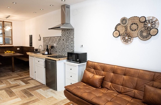 Holiday Home 'Giulia' with Shared Pool, Wi-Fi and Air Conditioning