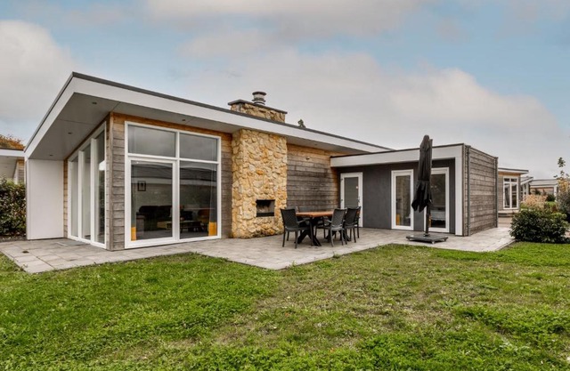 Holiday Home Green Resort Mooi Bemelen-3