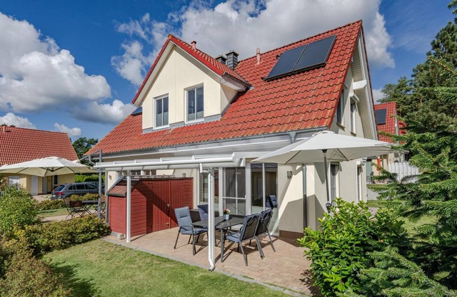 Holiday Home 'Haus Ines' with Private Terrace, Private Garden and Wi-Fi