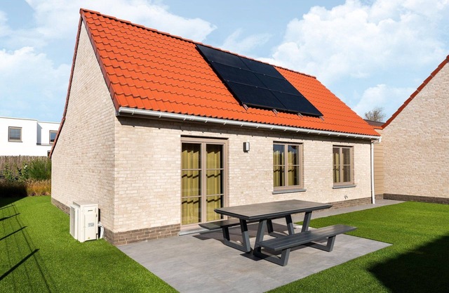 Holiday Home in Koksijde with Garden & Parking