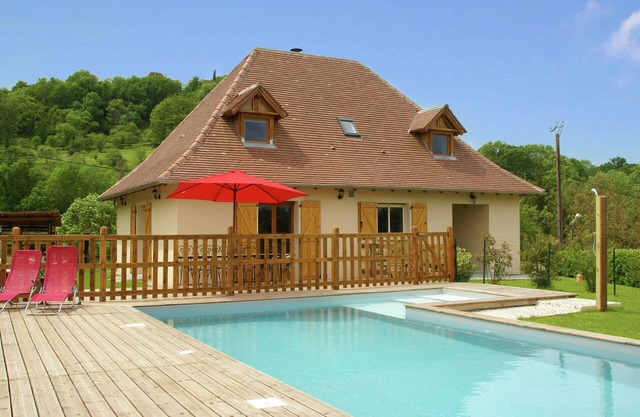 Holiday Home in Loubressac with Pool & Garden