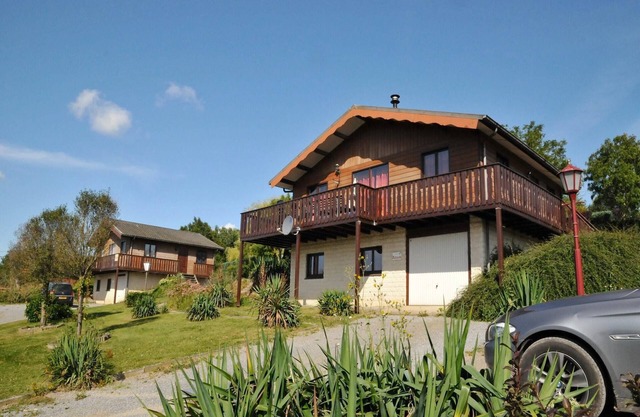 Holiday Home in Somme-Leuze with Sauna