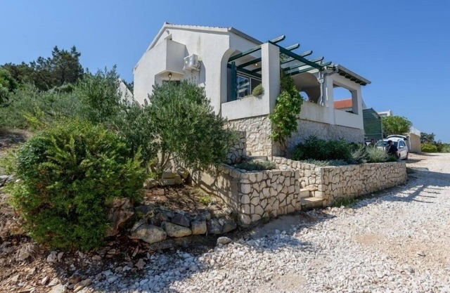 Holiday Home in Veli Rat with Seaview, Terrace, Air condition, WIFI (3559-1)