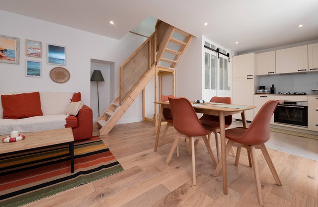 Holiday Home 'Ker Mam - Belle-Ile' with Sea View and Wi-Fi