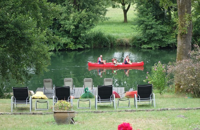 Holiday Home 'la maison du Bonnesheur ' with Private Terrace, Private Garden and Wi-Fi