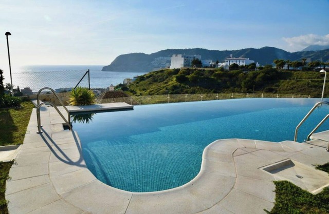 Holiday Home "La Reserva" with Shared Pool, Terrace & Wi-Fi