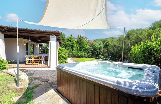 Holiday Home 'Medit' with Private Terrace, Wi-Fi and Air Conditioning