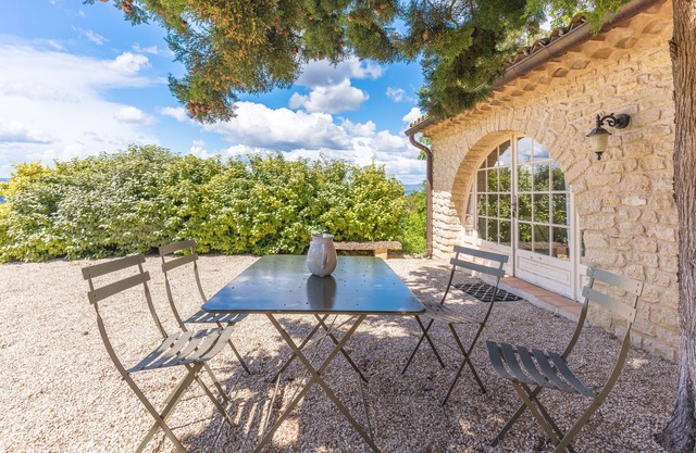 Holiday Home 'Orangerie' with Mountain View, Shared Terrace and Wi-Fi