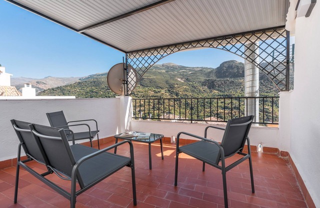 Holiday Home 'Ramirez' with Mountain View, Private Terrace and Air Conditioning