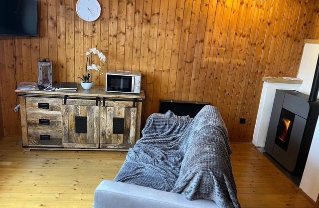 Holiday Home 'Urige Idyllische Hütte Mit Sauna' with Private Garden