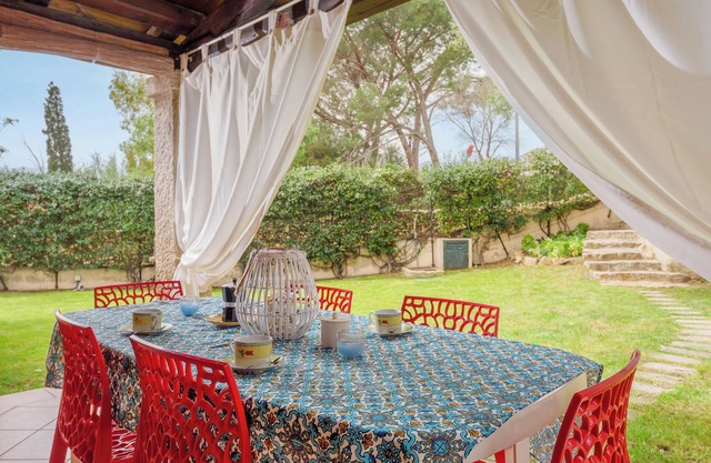 Holiday Home 'Villa Quattro Cuori' with Private Terrace, Private Garden and Air Conditioning