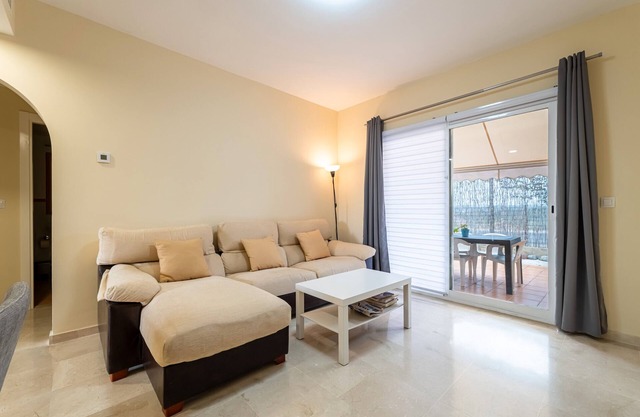 Holiday Home 'Vista Hermosa' with Lake View, Wi-Fi and Air Conditioning