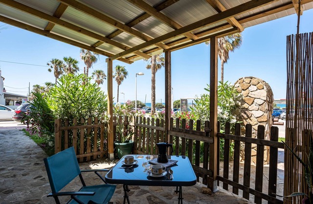 Holiday Home 'Vistas Al Mar Bolonia 2' with Sea View and Wi-Fi