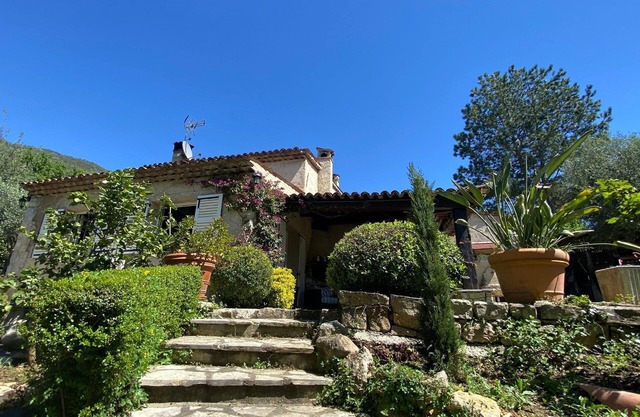 Holiday house Tourrettes sur Loup for 1 - 6 persons with 3 bedrooms - Holiday house