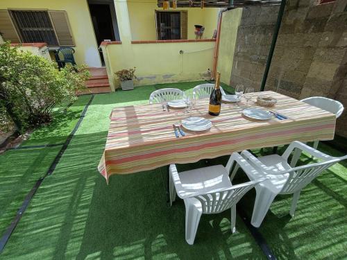 Holiday House 120sqm Garden