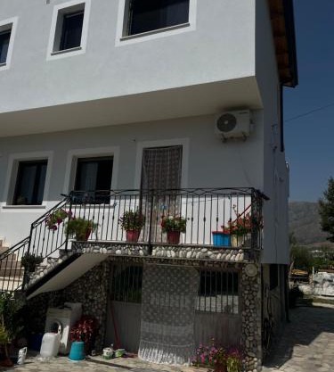 Holiday House