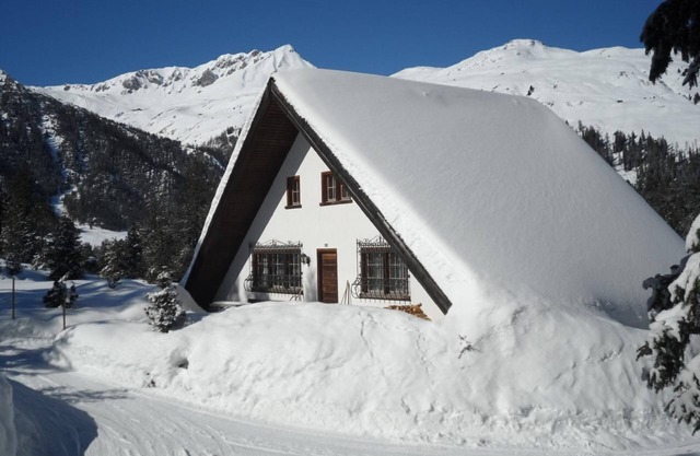 Holiday house Davos Wolfgang for 1 - 5 persons with 2 bedrooms - Chalet