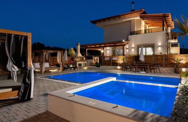 Holiday house Ialysos for 1 - 9 persons with 4 bedrooms - Holiday house