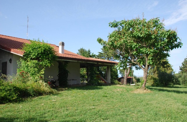 Holiday house in the inland with the park, can accommodate animals