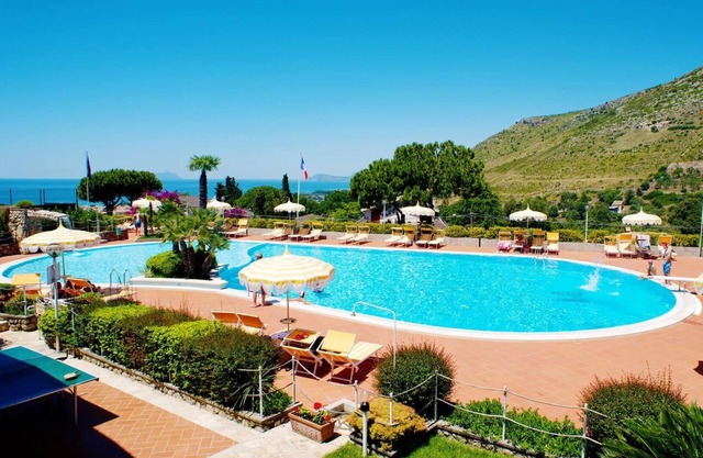 Holiday House Kair Bilo 220