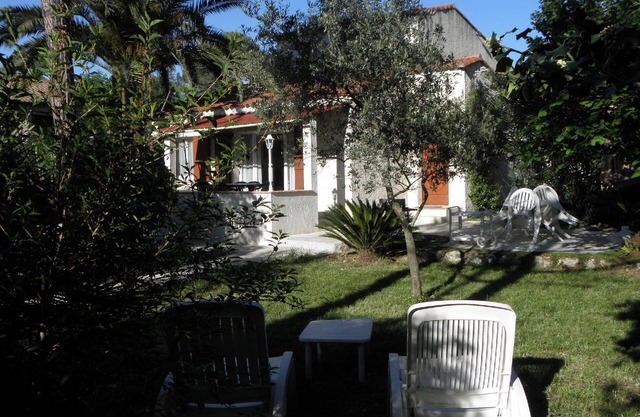 Holiday house Le Cannet for 1 - 6 persons with 2 bedrooms - Row house