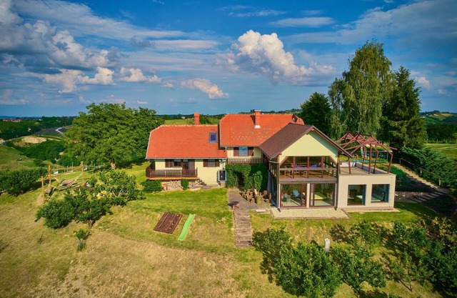 Holiday House Podhamer Marijan