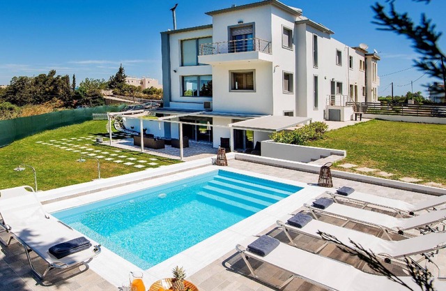 Holiday house Rodos for 1 - 10 persons with 4 bedrooms - Holiday house