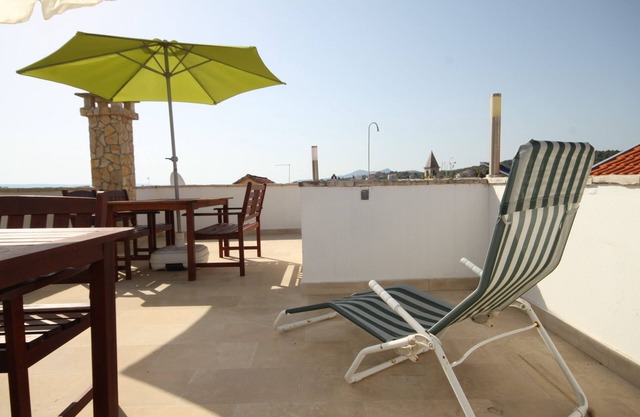 Holiday house with WiFi Kukljica, Ugljan (K-8251)
