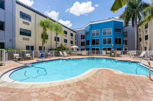 Holiday Inn Express Hotel Clearwater East - ICOT Center by IHG
