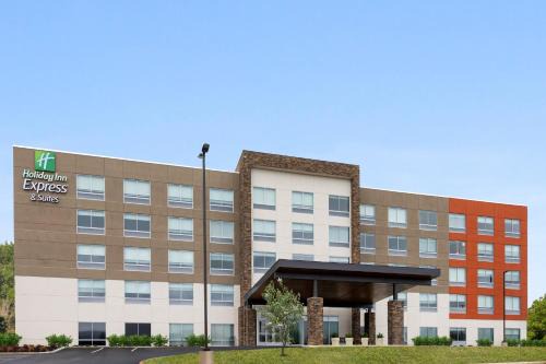 Holiday Inn Express & Suites Waynesboro East
