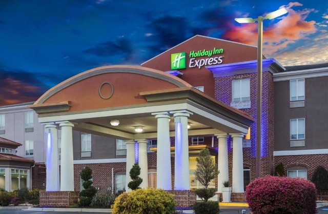 Holiday Inn Express & Suites Bremen GA by IHG