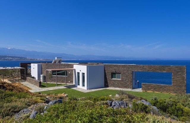 holiday vacation villa rental greece, crete, Chania area, sea view, pool, air conditioning, holiday vacation villa to re