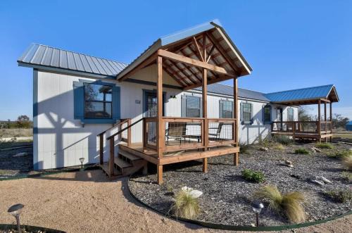 Holy Cow Cottage with Amazing Hill Country Views