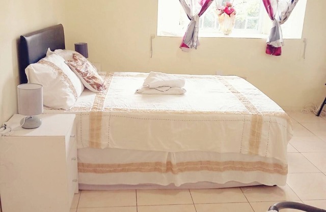 Home away from home - Jamaica 1 Bedroom self contained Apartment