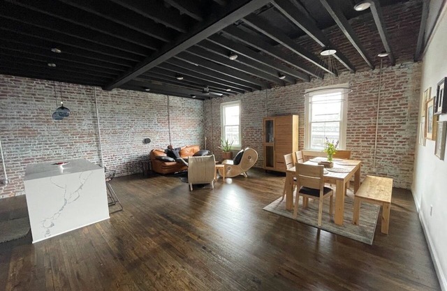 ☆ Home Away From Home ☆ Downtown Mount Airy-APT 201