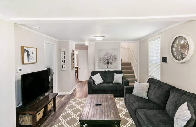 Home in DT Libertyville near Corp HQs & Naval Base