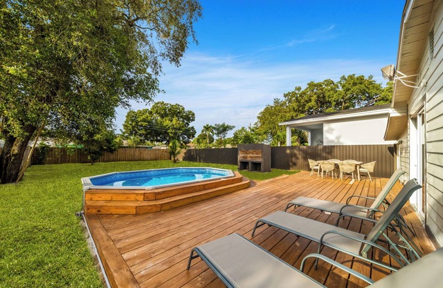 Home In Fort Lauderdale 3 Bedrooms & private pool!