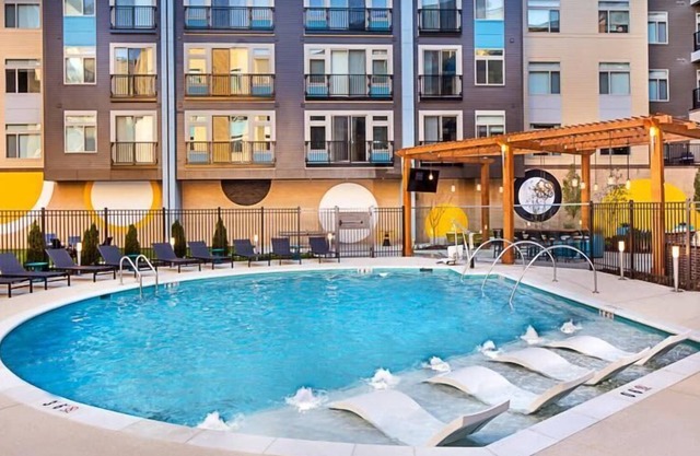 Home of Bliss Bed Suite Fairfax Free Parking
