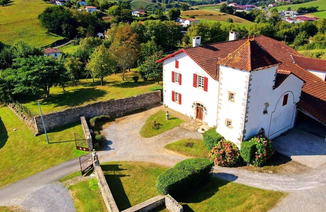 Homerez - Amazing house for 11 ppl. with garden and terrace at Bardos