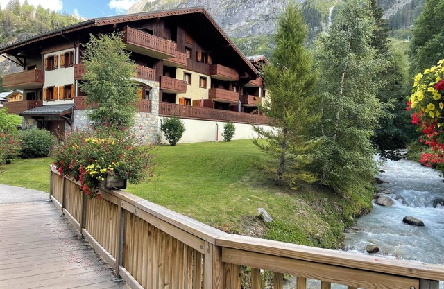 Homerez - Apartment in Pralognan with balcony