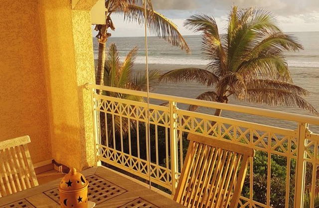 Homerez - Apartment in Les Trois Bassins