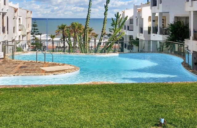 Homerez - Apartment with Pool in Tamaris