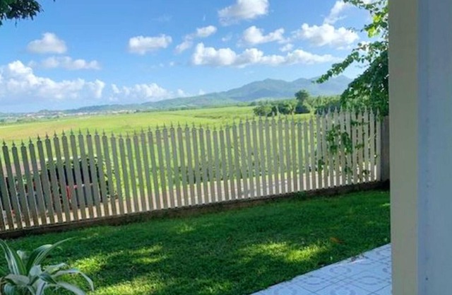 Homerez - Appartement 13 km away from the beach for 4 ppl. with garden at Ducos