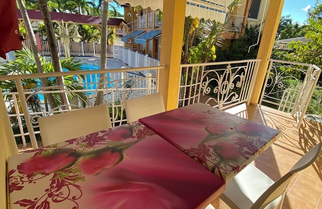 Homerez - Apt in Pointe-Noire w/pool