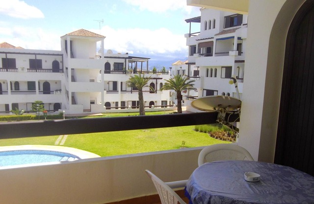 Homerez - Beautiful appartement for 6 ppl. with shared pool at Cabo Negro