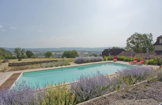 Homerez - Beautiful house for 2 ppl. with swimming-pool and terrace at Fons